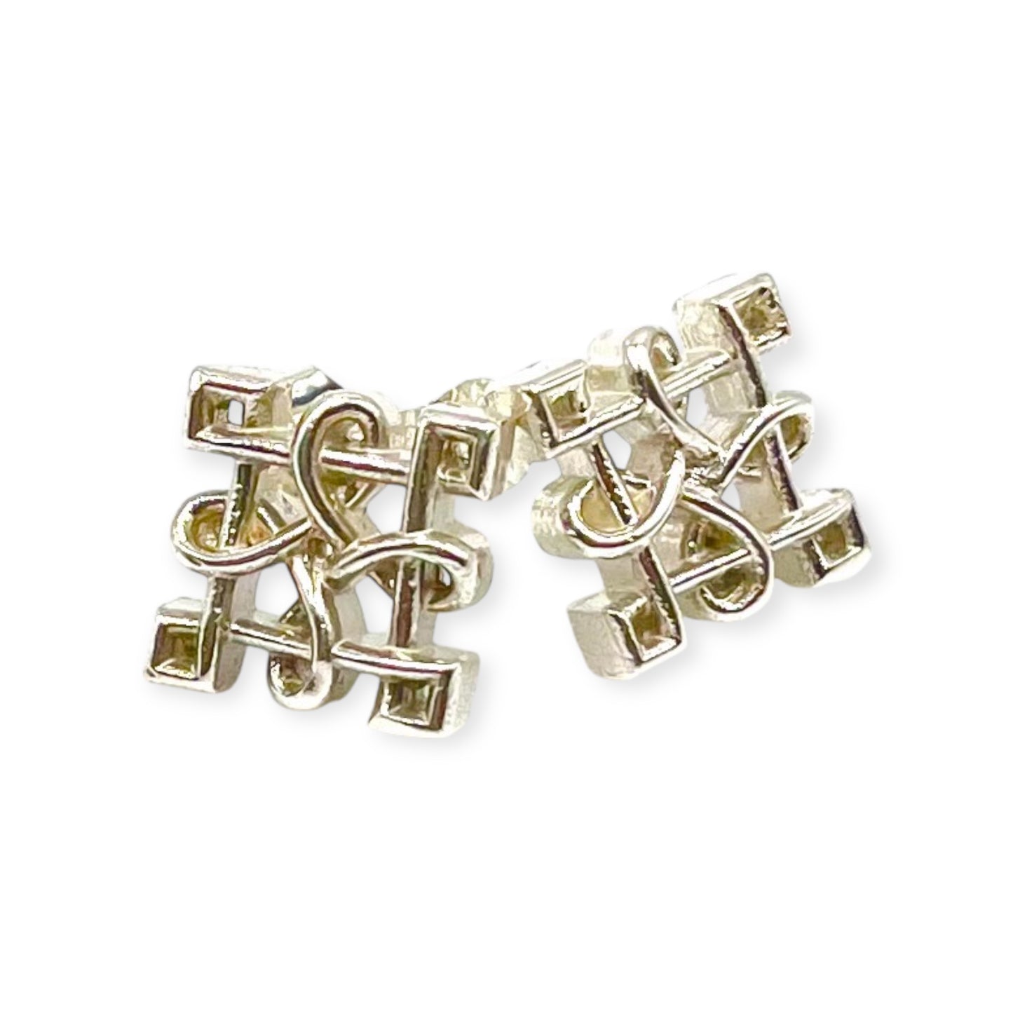 Ahnd Stud Earring